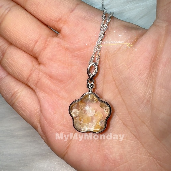Golden Rutilated Quartz Necklace - Picture 4 of 4